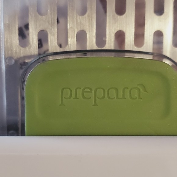 Prepara Herb Savor and Grinder - Picture 2 of 2